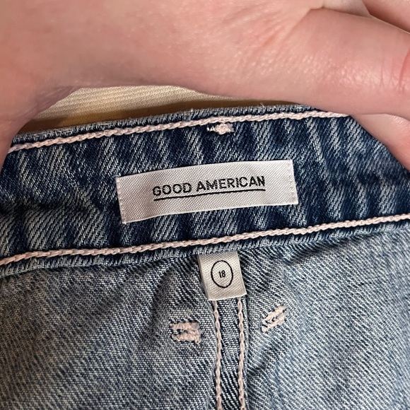 Good American The Bombshell Ripped Denim Skirt size 18 - Picture 3 of 3